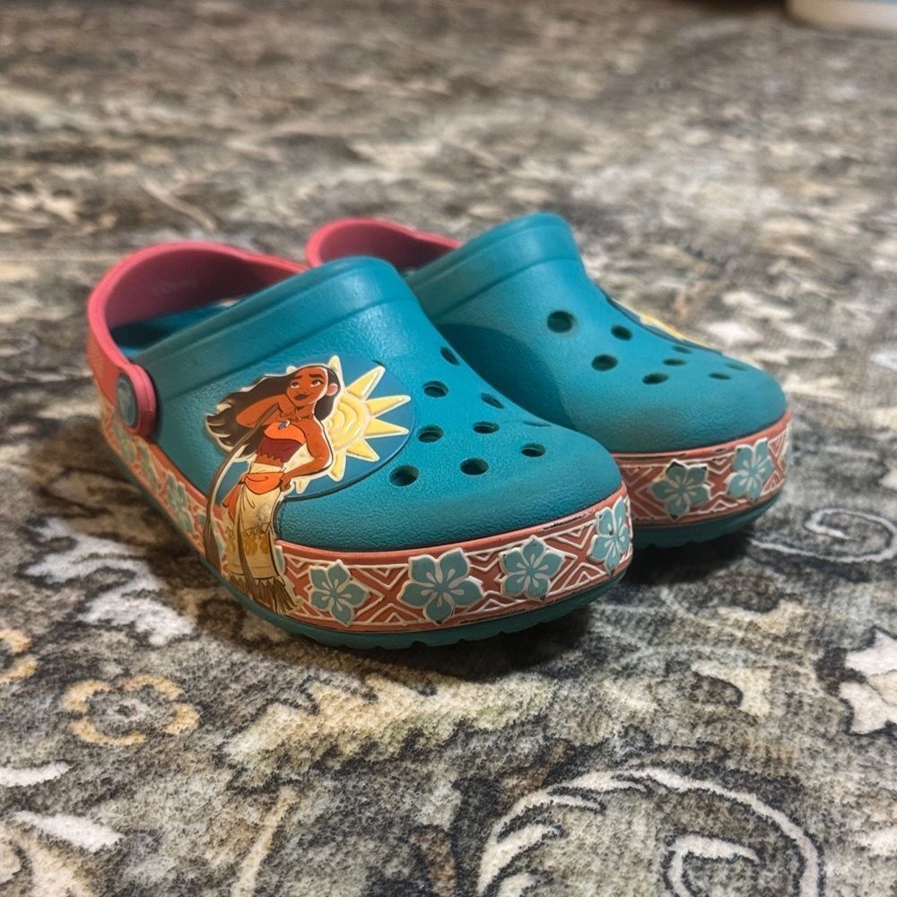 Disney Moana Crocs